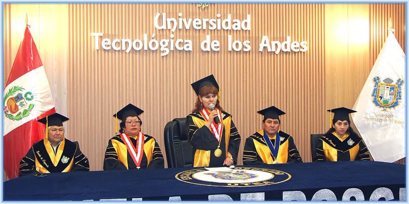 Escuela de Posgrado – UTEA celebra la graduación de nuevos maestros en Salud Pública y Pedagogía en Educación Superior